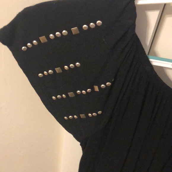 Black studded top - Picture 3 of 3